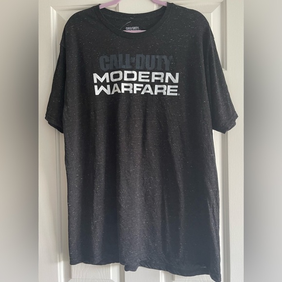 NWT CALL OF DUTY MODERN WARFARE Black Confetti Graphic Tee Shirt Size XXL - Picture 1 of 4